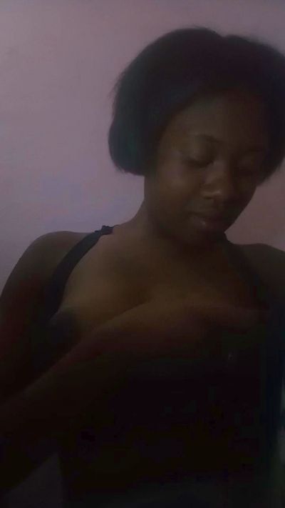 Tinaahh live cam on Cam4