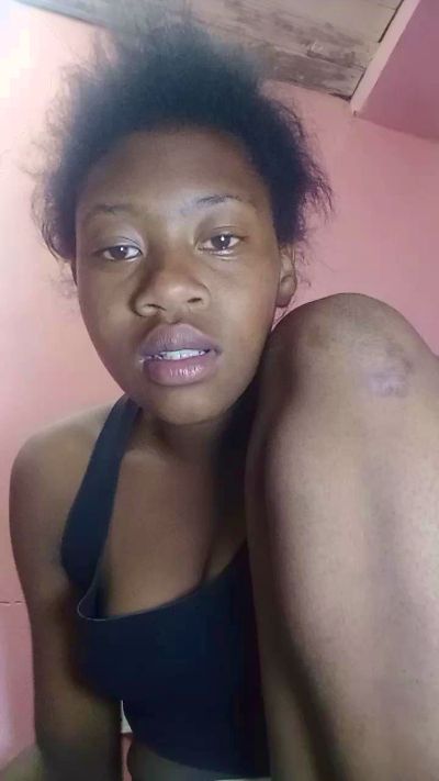 Tinaahh live cam on Cam4