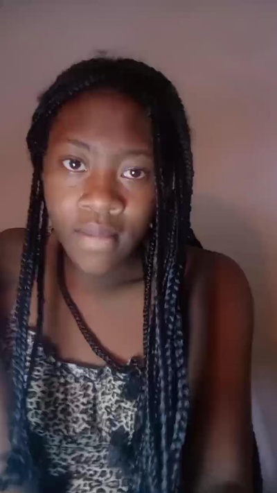 Tinaahh live cam on Cam4