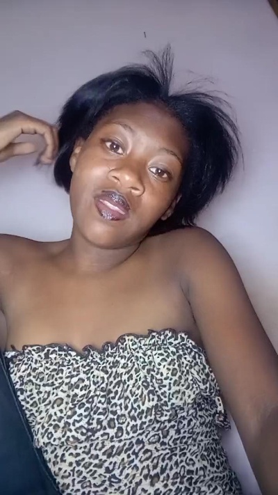 Tinaahh live cam on Cam4