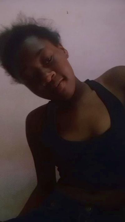 Tinaahh live cam on Cam4