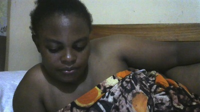 Tinah1994 live cam on Cam4