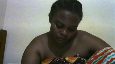Tinah1994 live cam on Cam4
