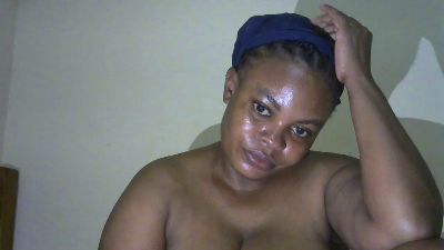 Tinah1994 live cam on Cam4