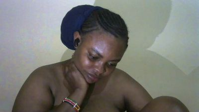 Tinah1994 live cam on Cam4