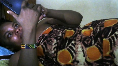 Tinah1994 live cam on Cam4