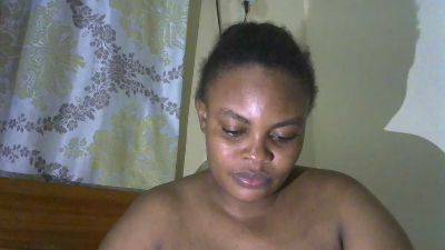 Tinah1994 live cam on Cam4
