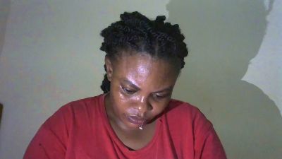 Tinah1994 live cam on Cam4