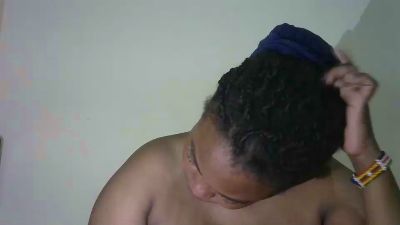 Tinah1994 live cam on Cam4