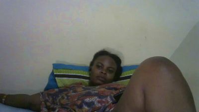 Tinah1994 live cam on Cam4