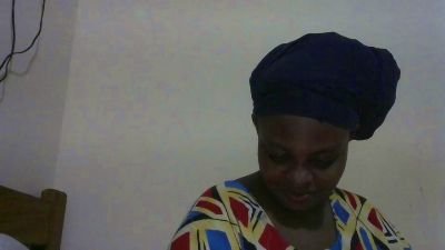 Tinah1994 live cam on Cam4