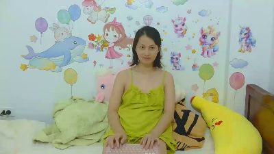 Tinaluna live cam on Cam4