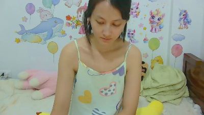 Tinaluna live cam on Cam4