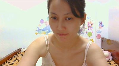 Tinaluna live cam on Cam4