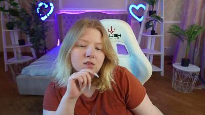 Tinker_Beell live cam on Cam4