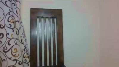 Tinny_Sexee live cam on Cam4