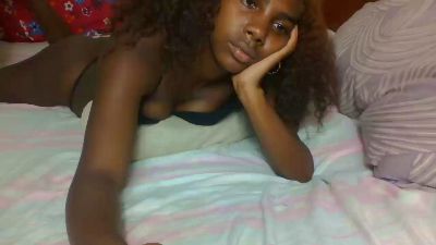 Tinny_Sexee live cam on Cam4