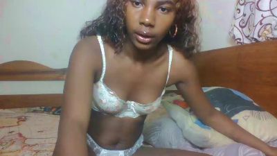 Tinny_Sexee live cam on Cam4