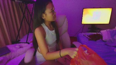 TinyLittleLisa Live Cam su Cam4