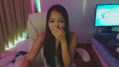 TinyLittleLisa live cam on Cam4