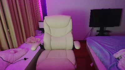 TinyLittleLisa live cam on Cam4