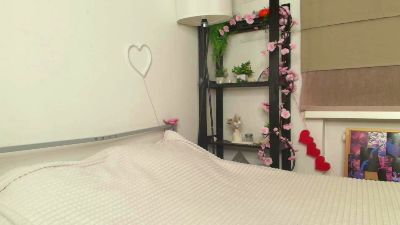 TinyThunder live cam on Cam4