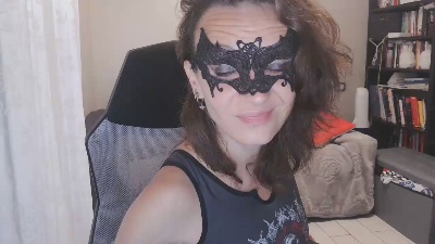 TinyWife live cam on Cam4