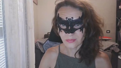 TinyWife live cam on Cam4