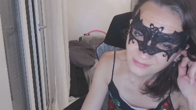 TinyWife live cam on Cam4