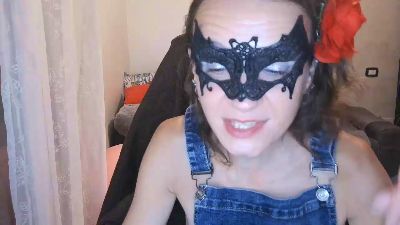 TinyWife live cam on Cam4