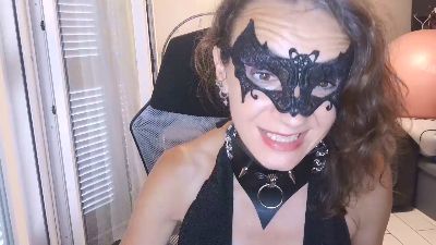 TinyWife live cam on Cam4