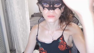 TinyWife live cam on Cam4