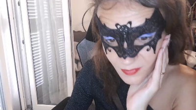 TinyWife live cam on Cam4