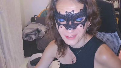 TinyWife live cam on Cam4