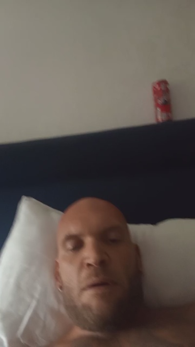 Tinytairap live cam on Cam4