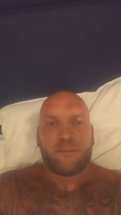 Tinytairap live cam on Cam4