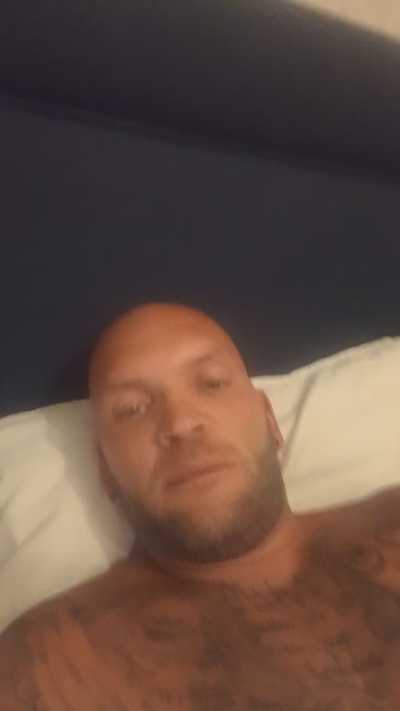 Tinytairap live cam on Cam4