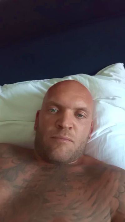 Tinytairap live cam on Cam4