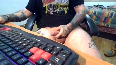 Tipodencognito live cam on Cam4