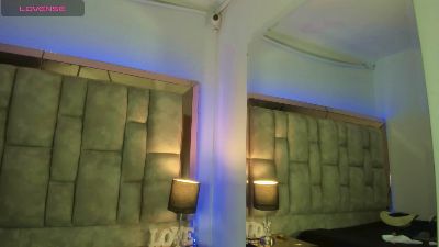 Titan_Moreno live cam on Cam4