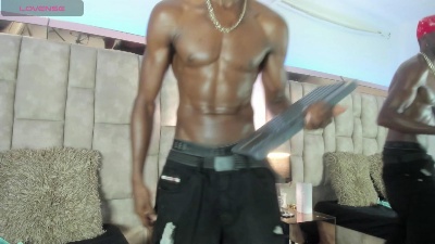 Titan_Moreno live cam on Cam4