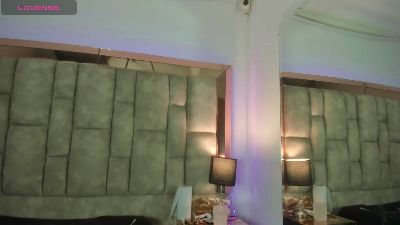 Titan_Moreno live cam on Cam4