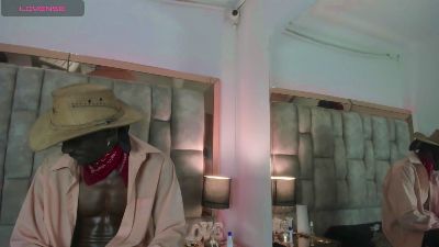 Titan_Moreno live cam on Cam4