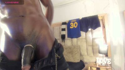 Titan_Moreno live cam on Cam4