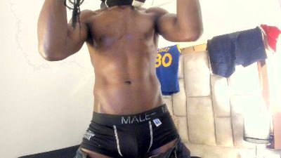 Titan_Moreno live cam on Cam4