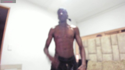 Titan_Moreno live cam on Cam4