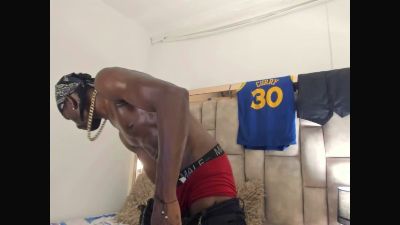 Titan_Moreno live cam on Cam4