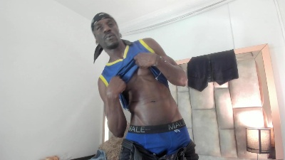 Titan_Moreno live cam on Cam4