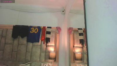 Titan_Moreno live cam on Cam4
