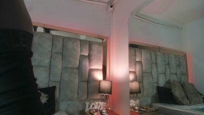 Titan_Moreno live cam on Cam4